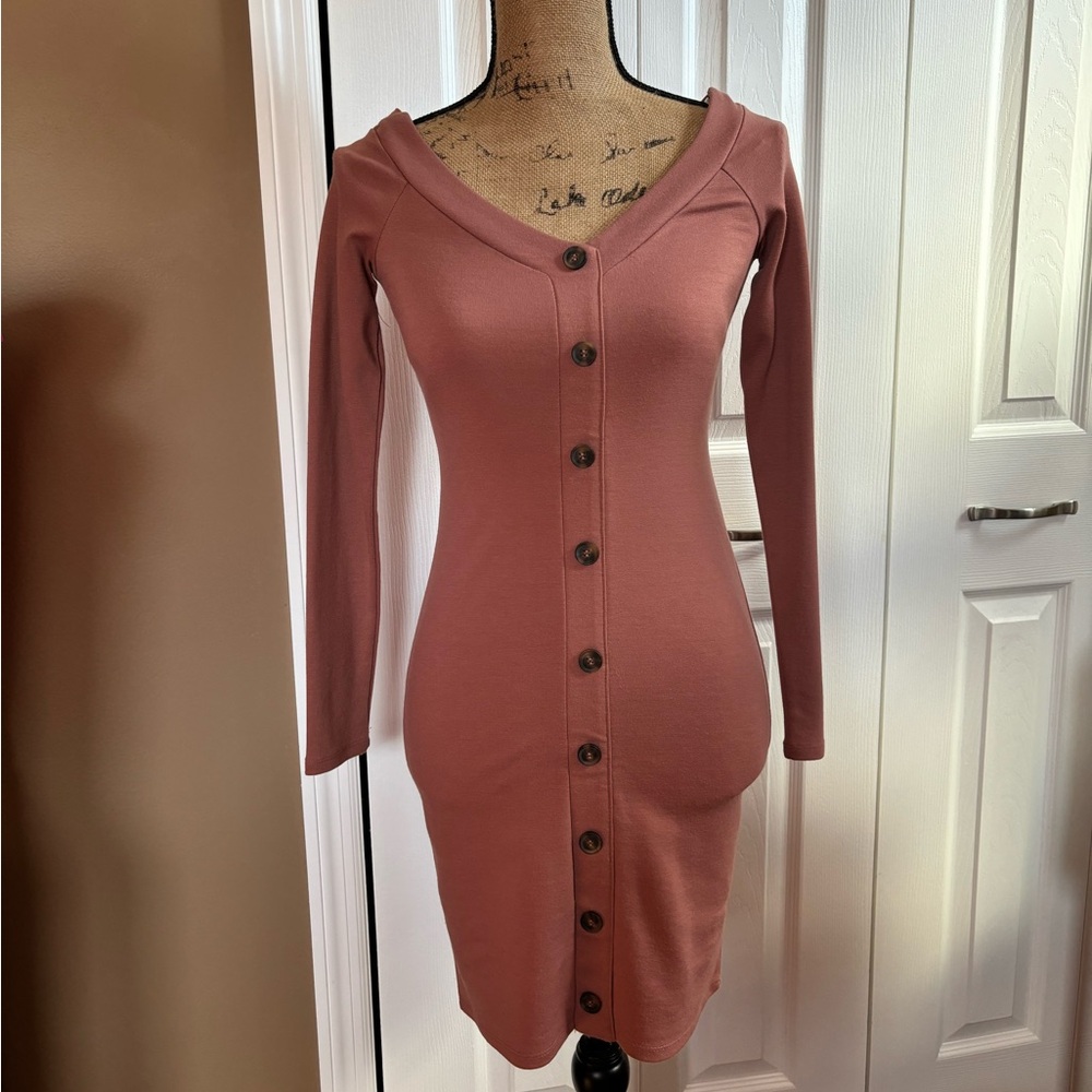 OFF-SHOULDER DRESS